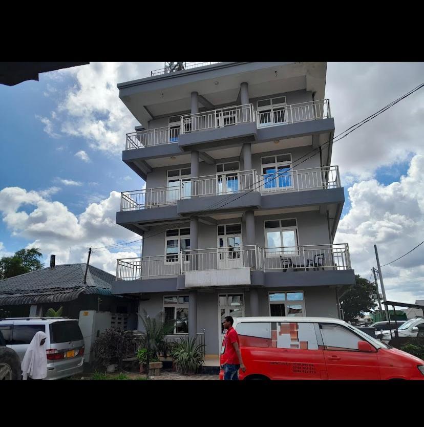 Sandiego Hotel&Bar Dar es Salaam Exterior photo